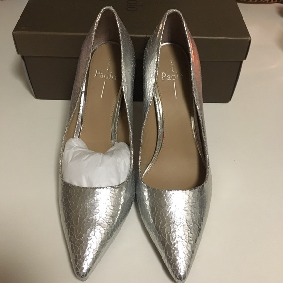 Linea Paolo silver heels NIB 🦩 - Picture 2 of 8